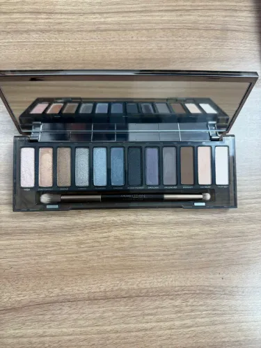 Paleta de sombras Naked Smoky