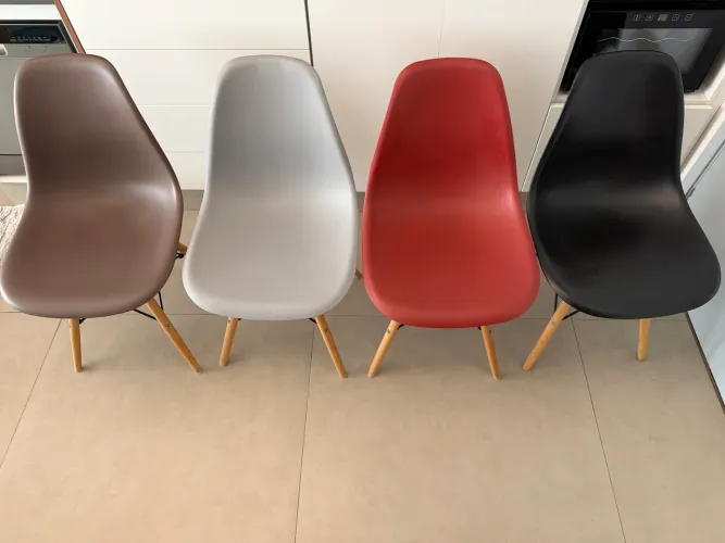 Conjunto 4 Cadeiras Modelo Charles Eames