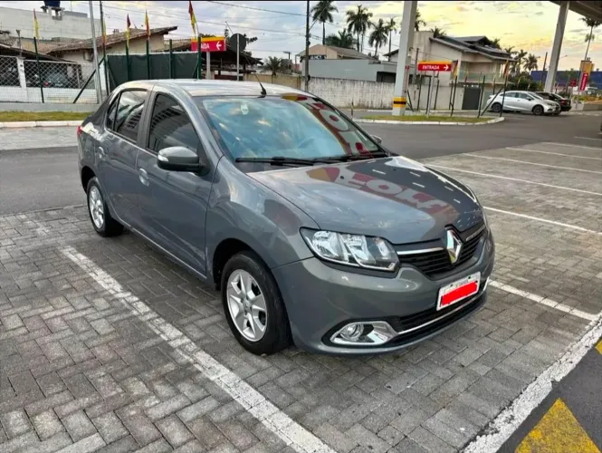 Renault Logan Dynamique Hi-flex 1.6 8V 4P 2015