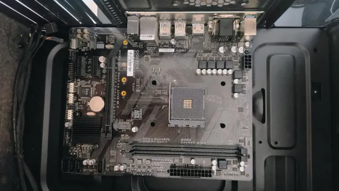 Placa mãe Gigabyte A320M-s2H