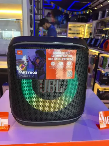 JBL PARTYBOX ENCORE 2, COM 2 MICROFONES DE R$2.172,00 A VISTA OU 12X DE R$190,59
