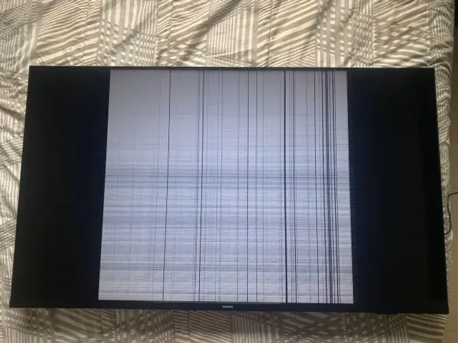 Philips 50" 4K Android TV 50PUG7625/78 - Defeito no Display