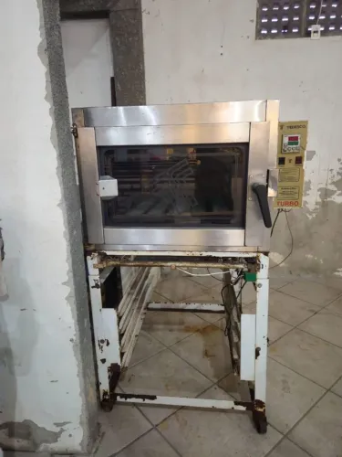 Forno Padaria 4 esteira Tedesco R$ 2.500,00