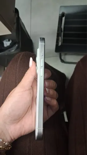 iPhone 15 pro 128gb