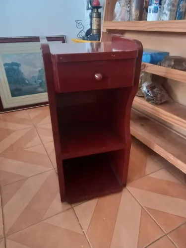 Móvel de cantinho com gaveta 