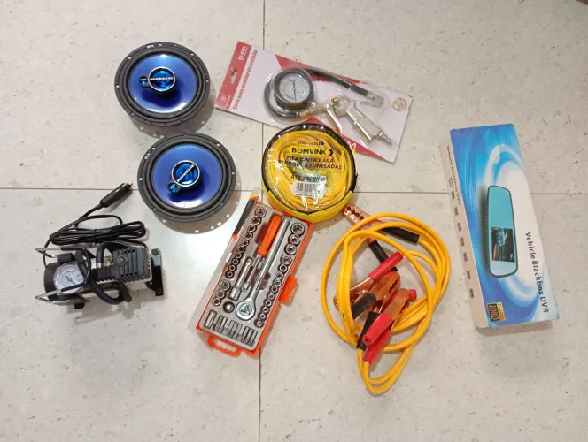 Kit para Carro Alto Falante Compressor Pneu Fita Carga Chupeta de Bateria Espelho