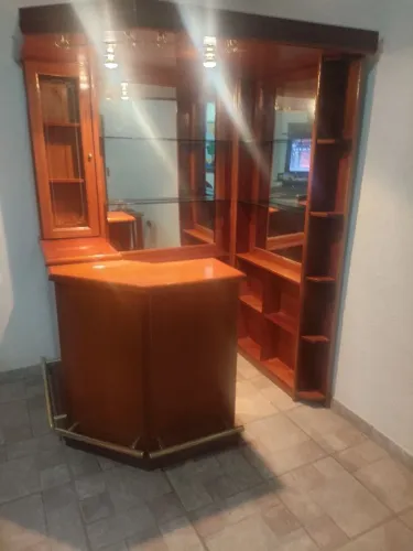 Barzinho em mogno