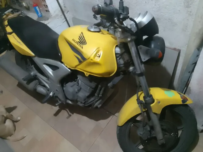 Moto en otimo estado