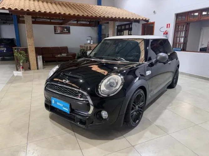 Mini Cooper 2.0 16V Twinpower Gasolina S 2P Steptronic 2015
