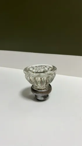 Antigo puxador de cristal (uma unidade)