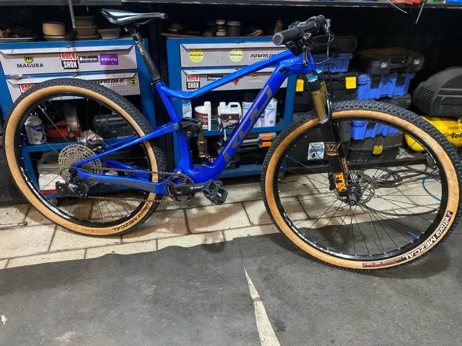 Full RDO Carbono Tm17 toda shimano Deore 12v 