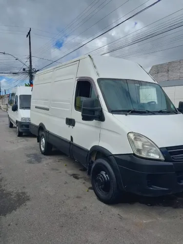 Iveco Daily Furgão Daily 45-170 Furgão 3.0 12m³ (die)(e5) 2009