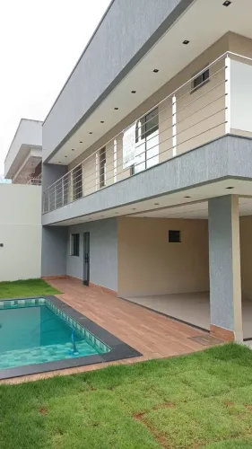 Sobrado para venda tem 164 metros quadrados com 3 quartos em Setor Gentil Meireles - Goiân