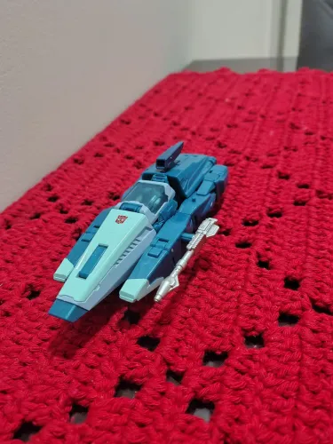 Transformers Titans Return Deluxe Blurr