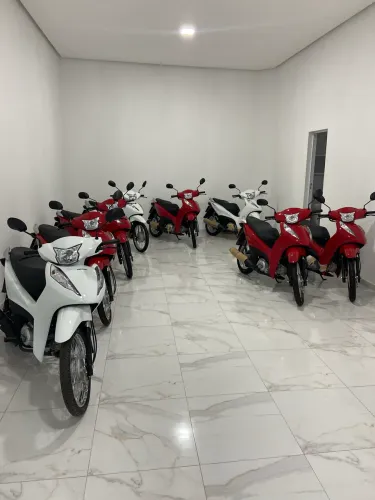 HONDA BIZ 125 ES 2026 - BRANCA E VERMELHA 0KM