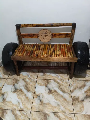 Faço sofá de pneu e bambu (vários modelos)