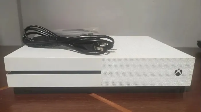 XBOX ONE S CONTROLE ROSA (PARA MENINAS)