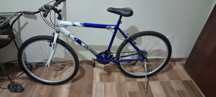 Bicicleta básica nova