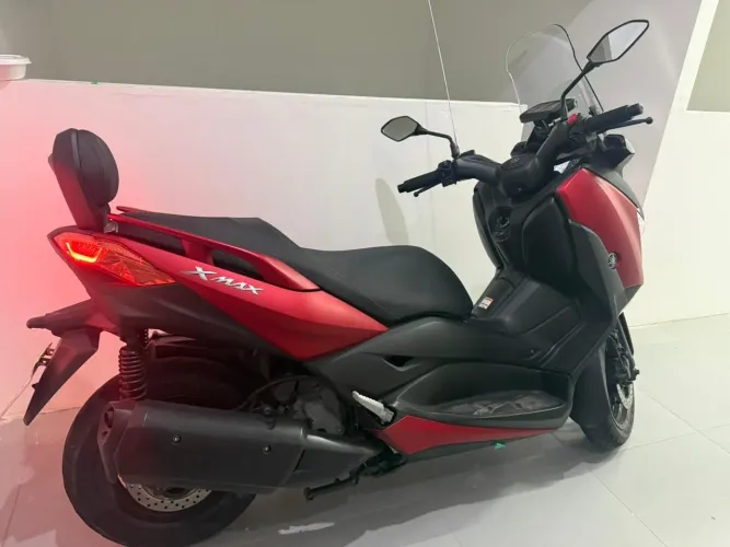 Vendo x max 250 cc 