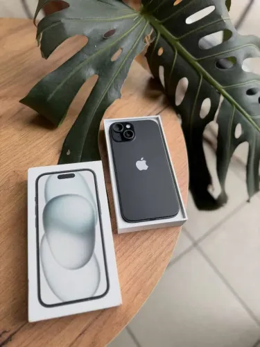 iPhone 15
