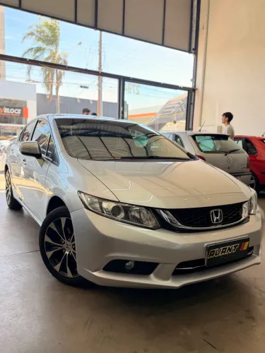 Honda Civic Sedan LXR 2.0 Flexone 16V Aut. 4P 2016