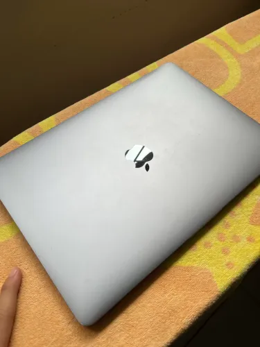 MacBook Pro I5 8GB RAM