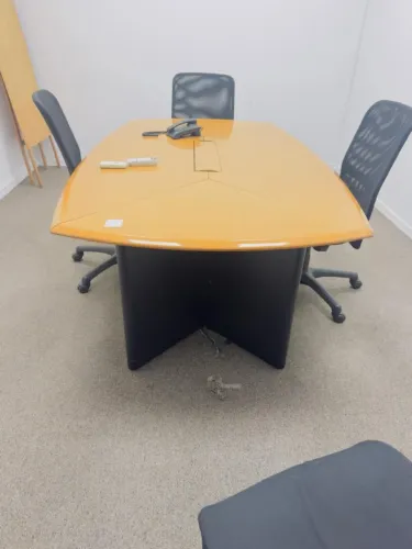 Mesa de Reunião