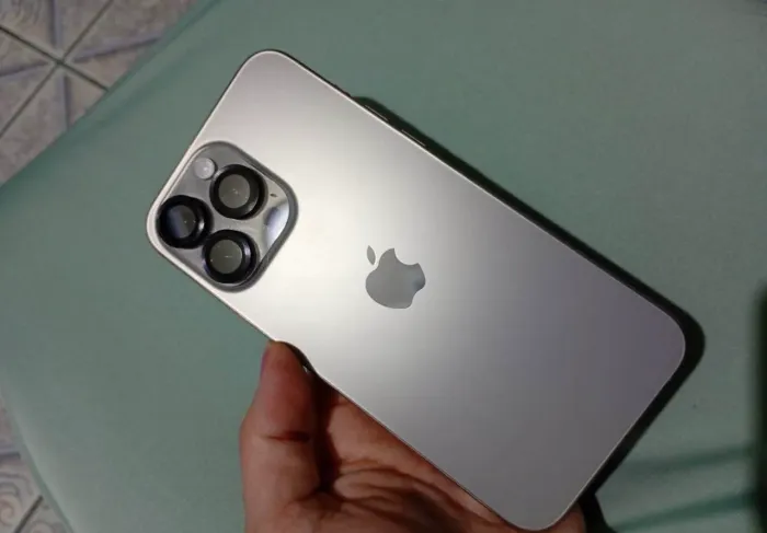 iPhone 15 pro max, 128gb, titânio  - excelente estado