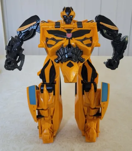 Boneco Mega Bumblebee One Step Tranformers 4 Habro 25cm Com Detalhe