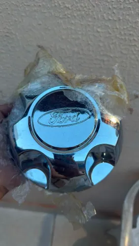 CALOTA CUBO RODA FORD RANGER 1997 À 2006 CROMADA ORIGINAL