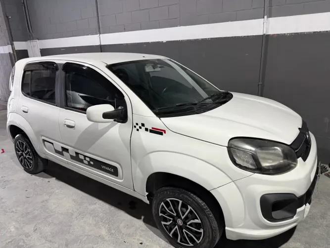 Fiat Uno Drive 1.0 Flex 6V 5P 2019
