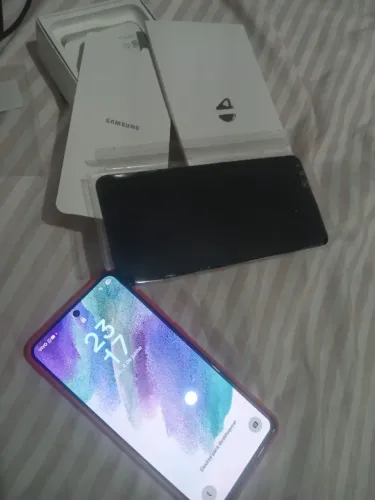 Cell semi novo s21 barbada estado d novo!