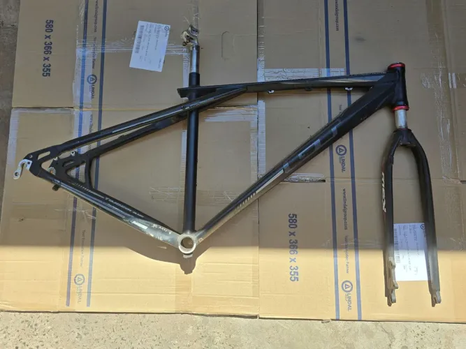 Quadro Gt Timberline Triple Triangle Aro 29 com Garfo e canote