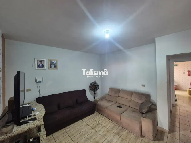 INVESTIMENTO 2 CASAS INDEPENDENTES E 1 SALÃO COMERCIAL - IMOVEL DE ESQUINA