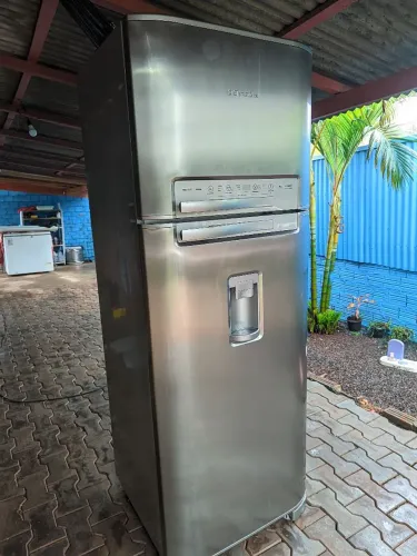 Vendo Geladeira Frost Free Inox