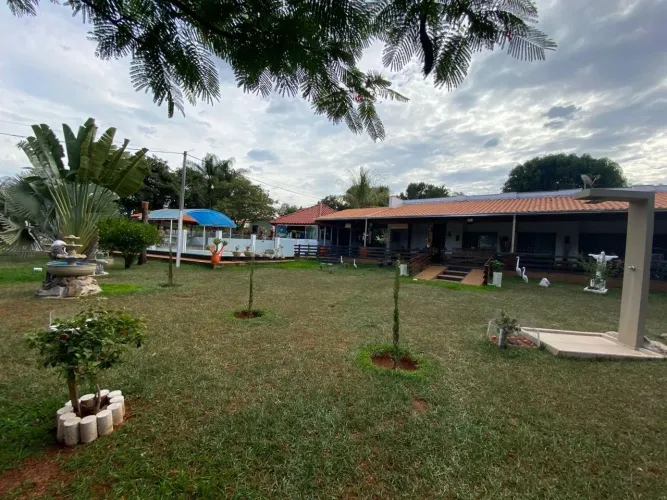 Vendo uma linda chácara no condomínio eldorado!