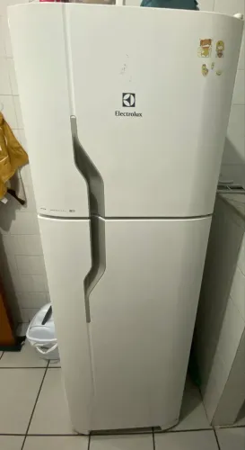 Geladeira Electrolux Frosfree 