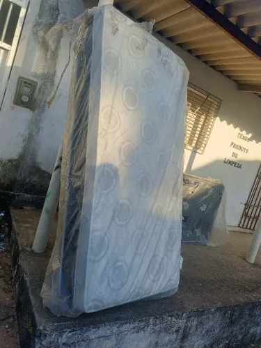 Colchão base de solteiro no