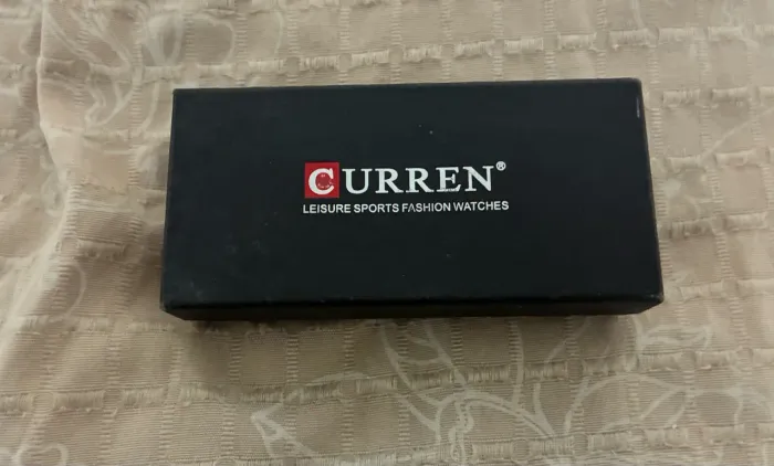 Relógio Curren dourado