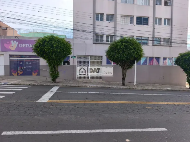 Imóvel Comercial à Venda No Centro