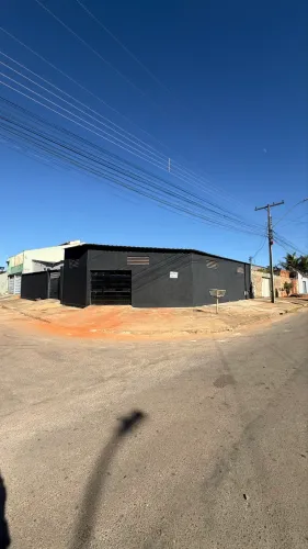 Galpão com 100 m2 em Aparecida de Goiânia
