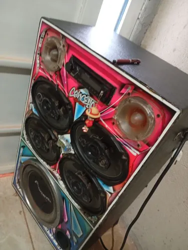 Vende caixa de som