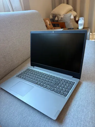 Notebook Lenovo usado
