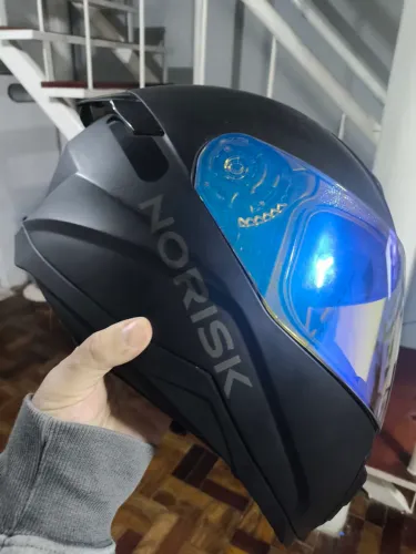 Capacete Norisk Razor + 13 viseiras