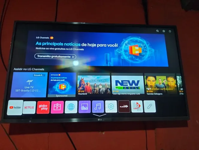 Vendo TV smart LG de 43 polegada