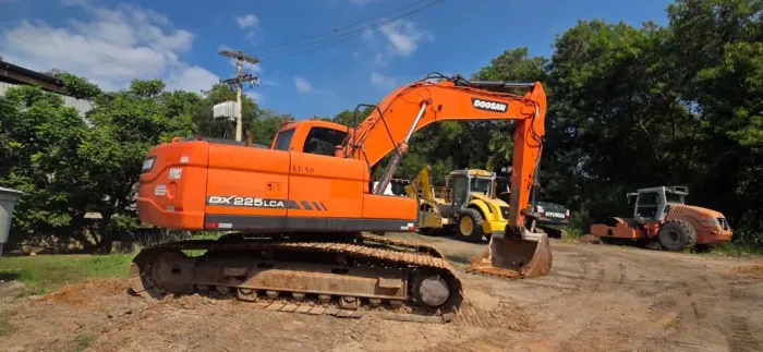 Escavadeira Hidráulica Doosan DX225LCA  2009