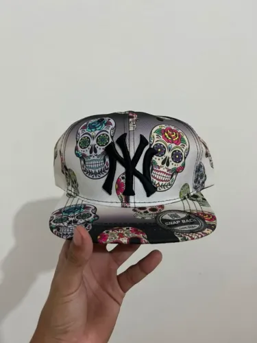Boné NY Caveiras Mexicanas