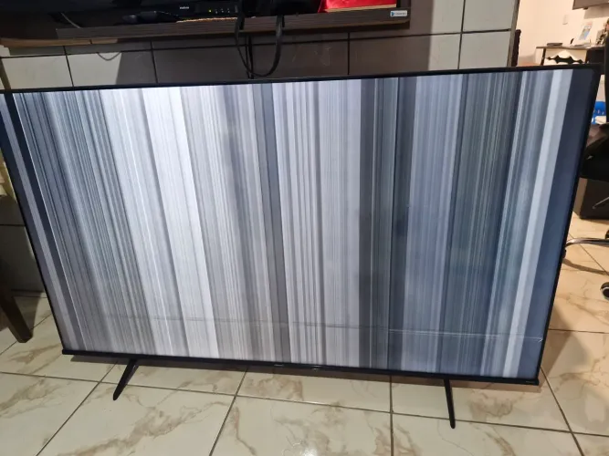 Tv hisense 65 polegadas [tela quebrada]