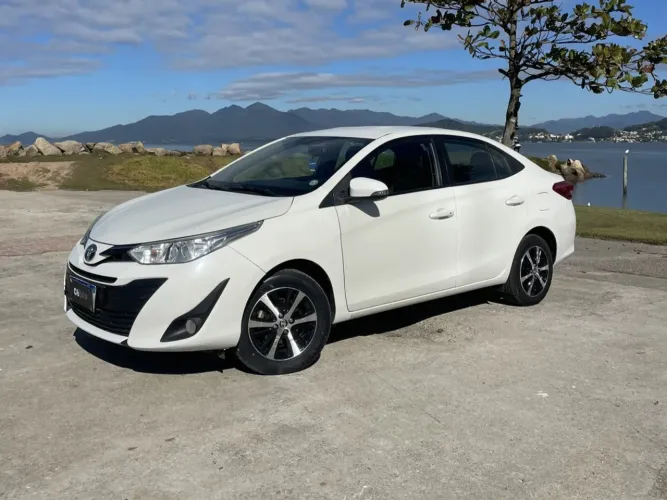 Toyota Yaris XS Sedan 1.5 Flex 16V 4P Aut. 2019