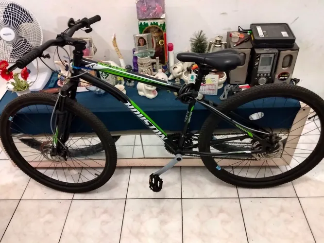TROCO MINHA BIKE ZERADA,ARO 27.5 marca Houston netuno em PS4 slim.